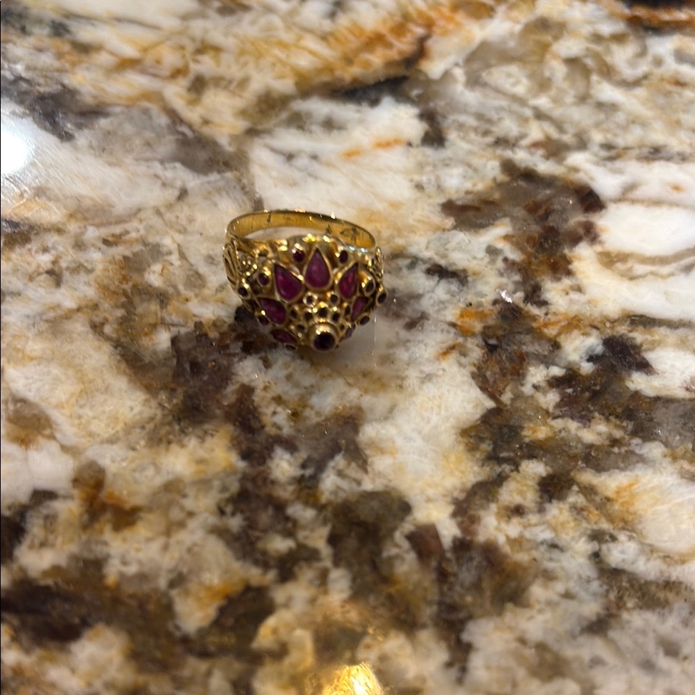14k Gold and Natural rubbies ring